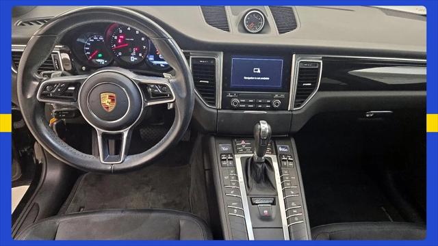 2018 Porsche Macan Macan