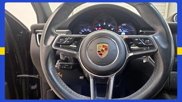 2018 Porsche Macan Macan