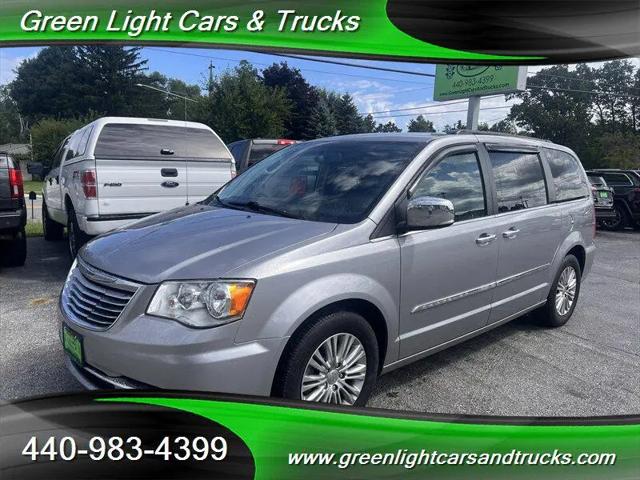 2016 Chrysler Town & Country Touring-L for sale in Madison, OH