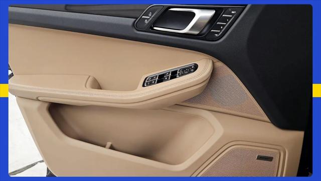 2021 Porsche Macan Macan