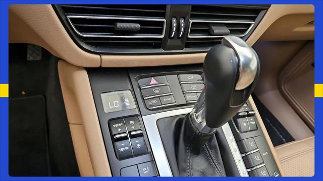 2021 Porsche Macan Macan