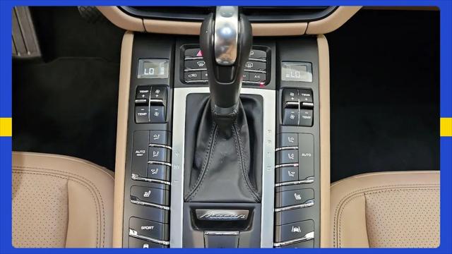 2021 Porsche Macan Macan