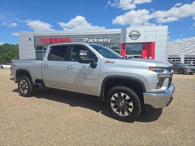 2021 Chevrolet Silverado 2500HD 4WD Crew Cab Standard Bed LT for sale in Dover, OH