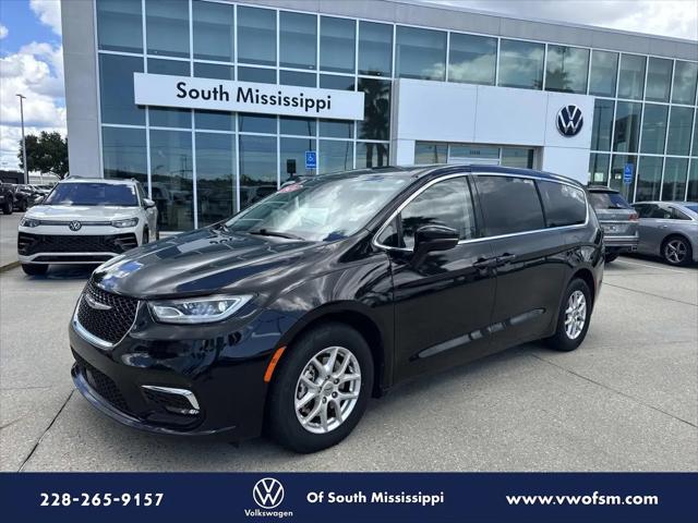 2024 Chrysler Pacifica Touring L for sale in D'Iberville, MS