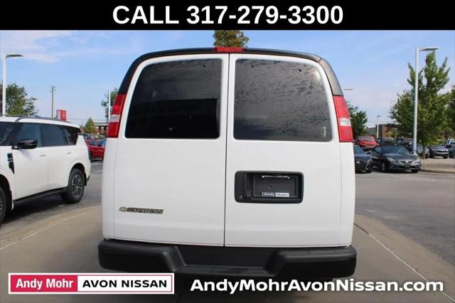 2021 Chevrolet Express Passenger RWD 2500 Regular Wheelbase LS