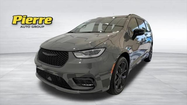 2023 Chrysler Pacifica Limited AWD for sale in Seattle, WA