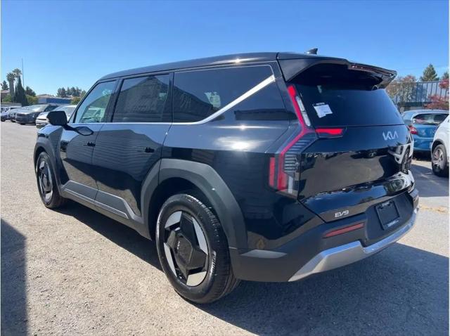 2026 Kia EV9 Light Long Range