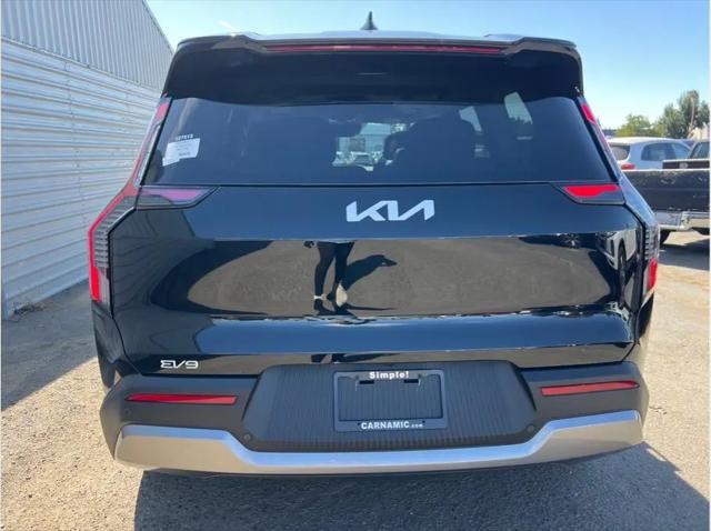 2026 Kia EV9 Light Long Range