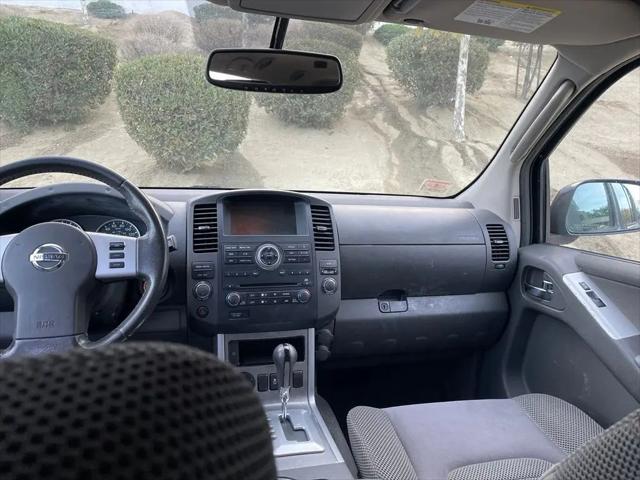 2012 Nissan Pathfinder SV
