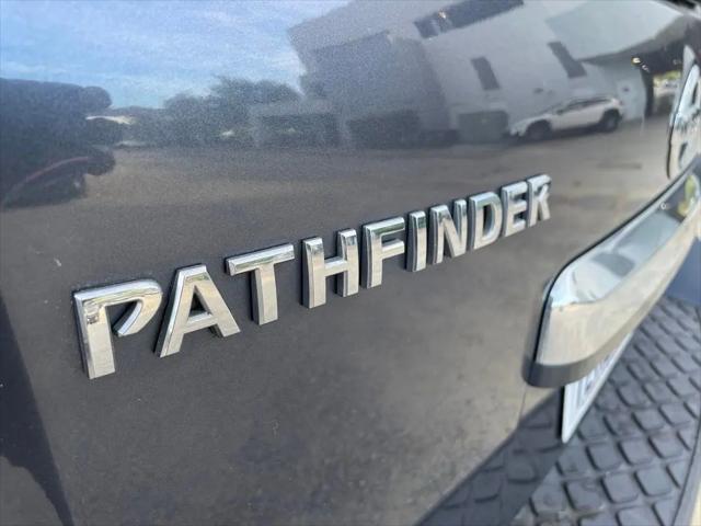 2012 Nissan Pathfinder SV