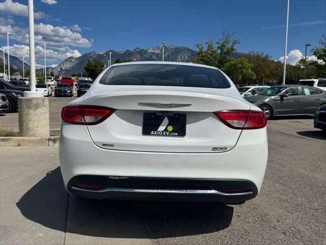 2016 Chrysler 200 Limited