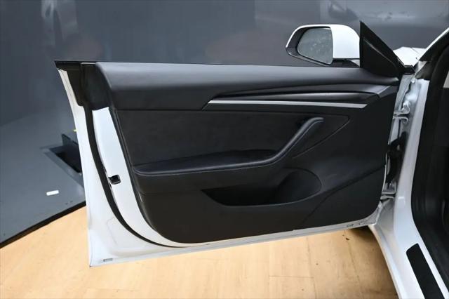 2022 Tesla Model 3 Performance Dual Motor All-Wheel Drive