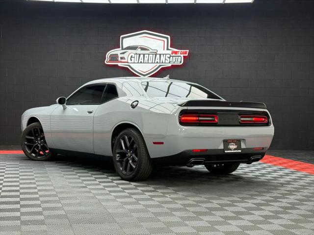 2021 Dodge Challenger SXT