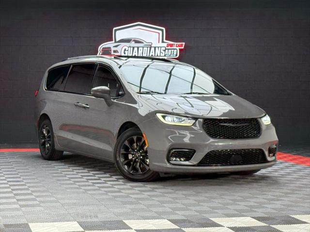 2021 Chrysler Pacifica Touring L for sale in Lemon Grove, CA