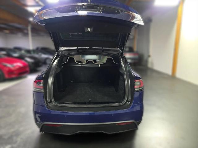 2023 Tesla Model X Standard Range