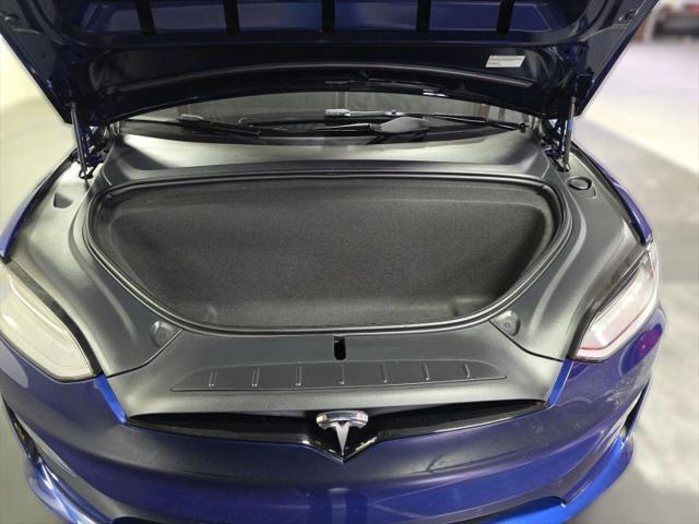 2023 Tesla Model X Standard Range