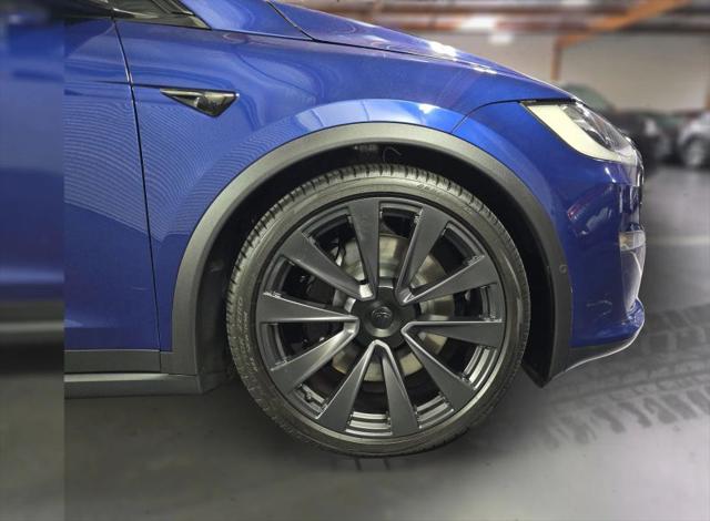 2023 Tesla Model X Standard Range