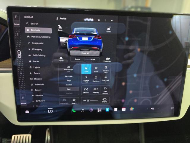 2023 Tesla Model X Standard Range