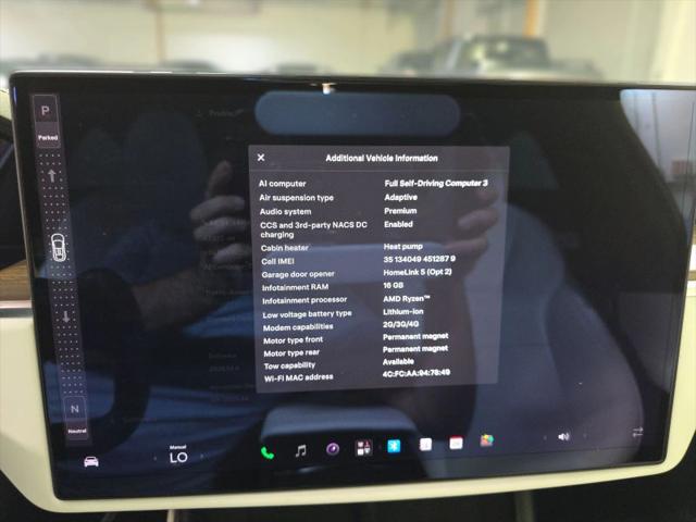 2023 Tesla Model X Standard Range