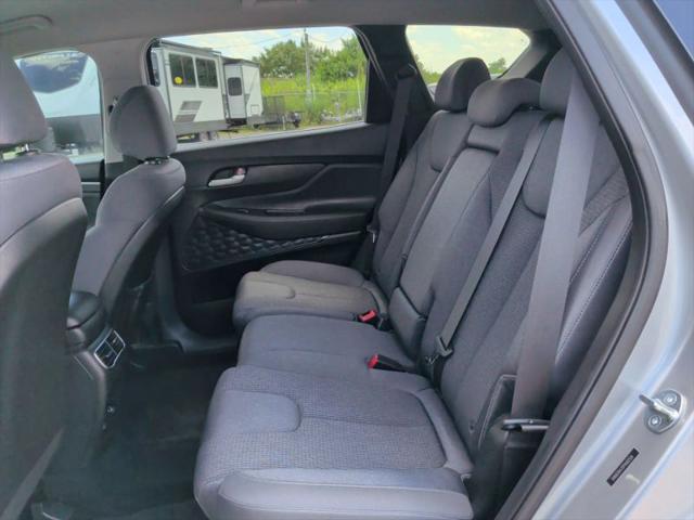 2023 Hyundai Santa Fe SE