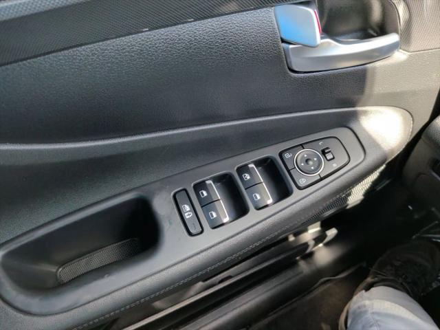 2023 Hyundai Santa Fe SE