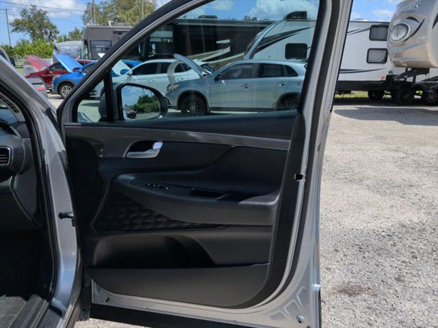 2023 Hyundai Santa Fe SE