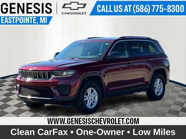 2023 Jeep Grand Cherokee Laredo 4x4 for sale in Eastpointe, MI