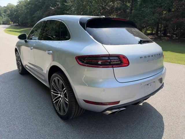 2015 Porsche Macan Turbo