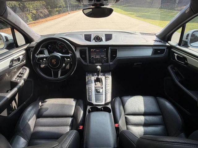 2015 Porsche Macan Turbo