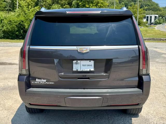 2016 Cadillac Escalade Platinum