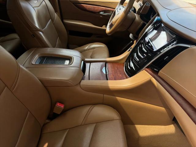 2016 Cadillac Escalade Platinum