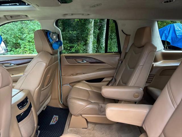 2016 Cadillac Escalade Platinum