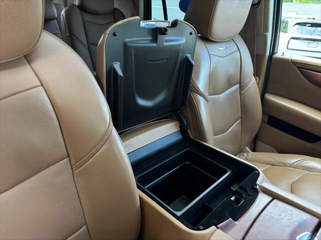 2016 Cadillac Escalade Platinum
