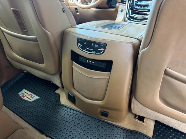2016 Cadillac Escalade Platinum