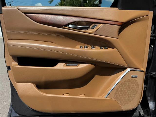 2016 Cadillac Escalade Platinum