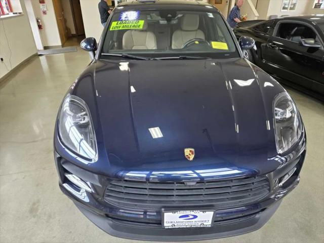 2021 Porsche Macan Base