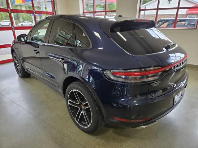 2021 Porsche Macan Base