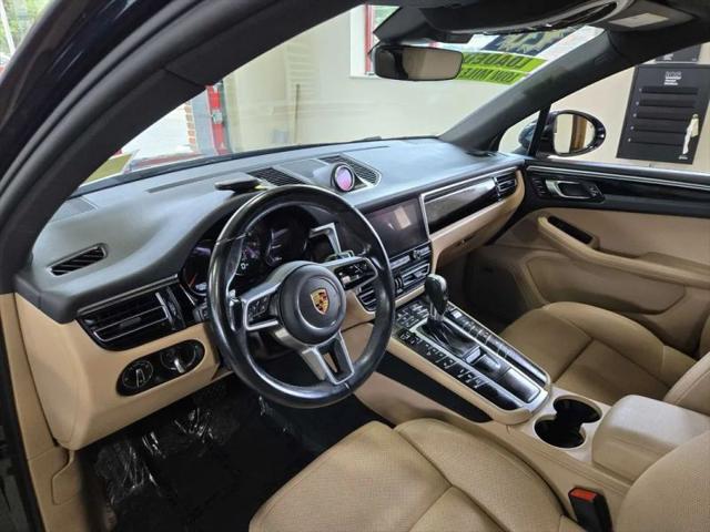 2021 Porsche Macan Base