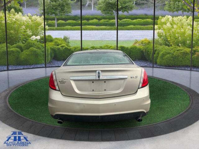 2010 Lincoln MKS Base