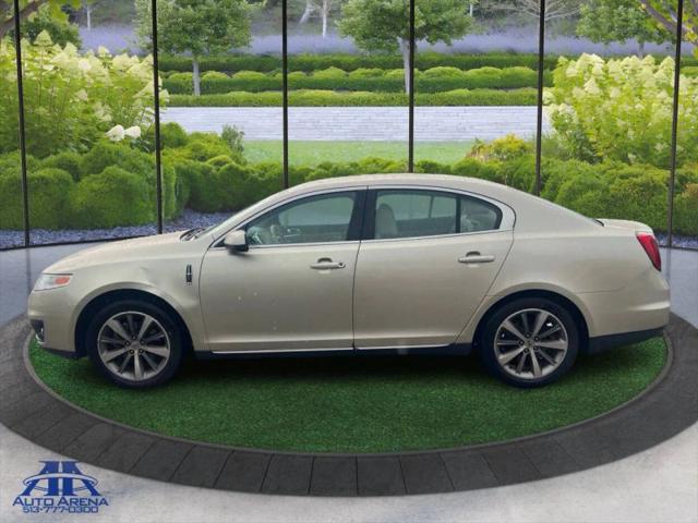 2010 Lincoln MKS Base