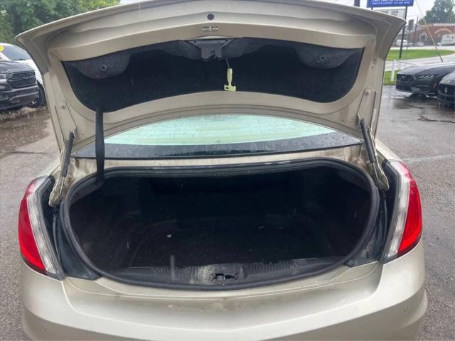 2010 Lincoln MKS Base