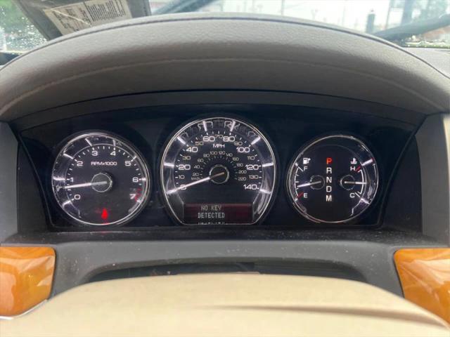 2010 Lincoln MKS Base