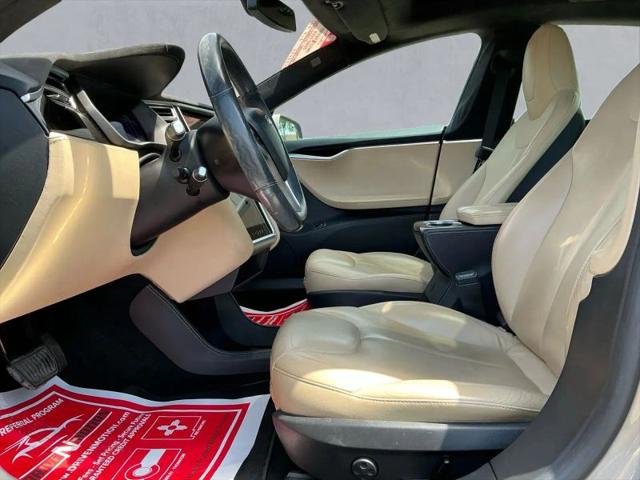 2015 Tesla Model S 85