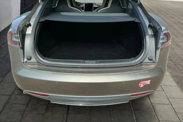 2015 Tesla Model S 85