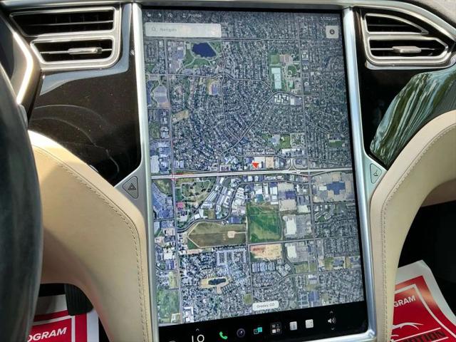 2015 Tesla Model S 85