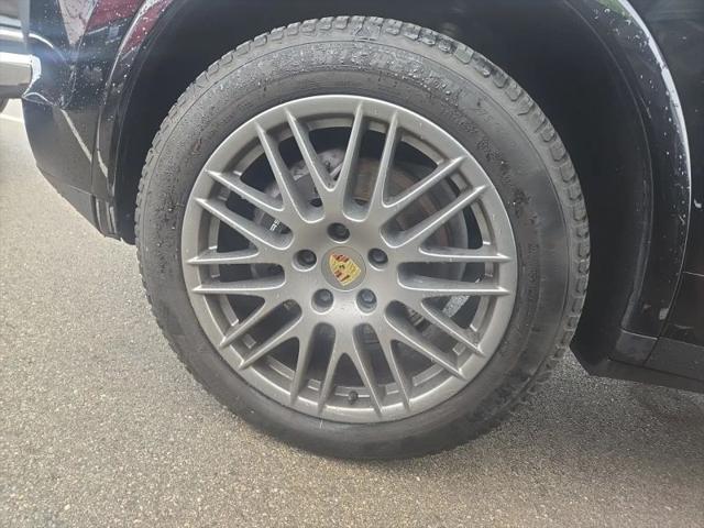 2017 Porsche Cayenne Platinum Edition