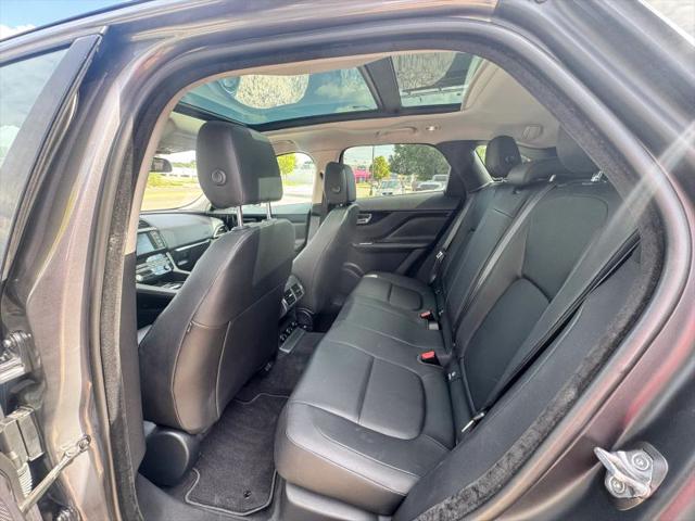 2018 Jaguar F-PACE 25t Premium