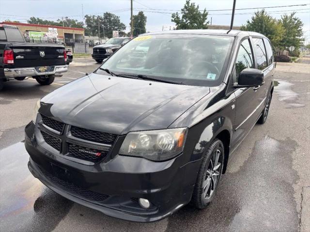 2014 Dodge Grand Caravan SXT 30th Anniversary for sale in Lincoln Park, MI