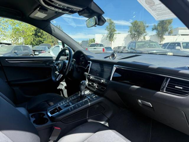 2019 Porsche Macan Base