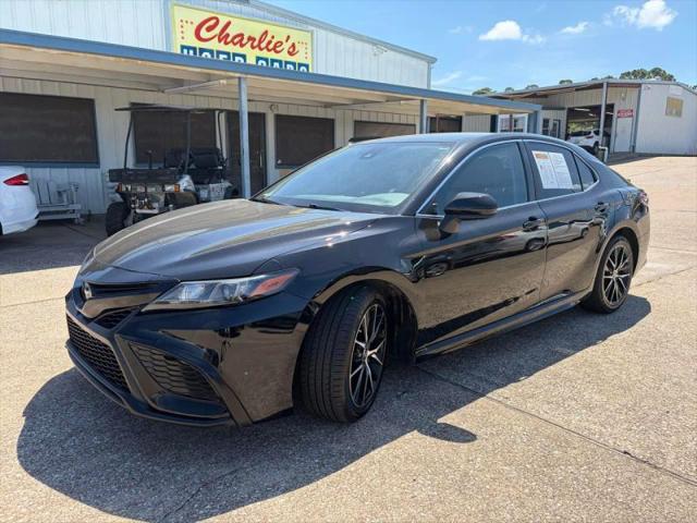 2021 Toyota Camry SE for sale in Huntsville, TX